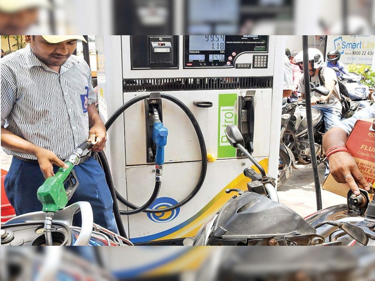 Petrol Diesel Price in Maharashtra : महाराष्ट्रातील 'या' ठिकाणी पेट्रोल लवकरच गाठणार 110 रुपयांचा आकडा  title=