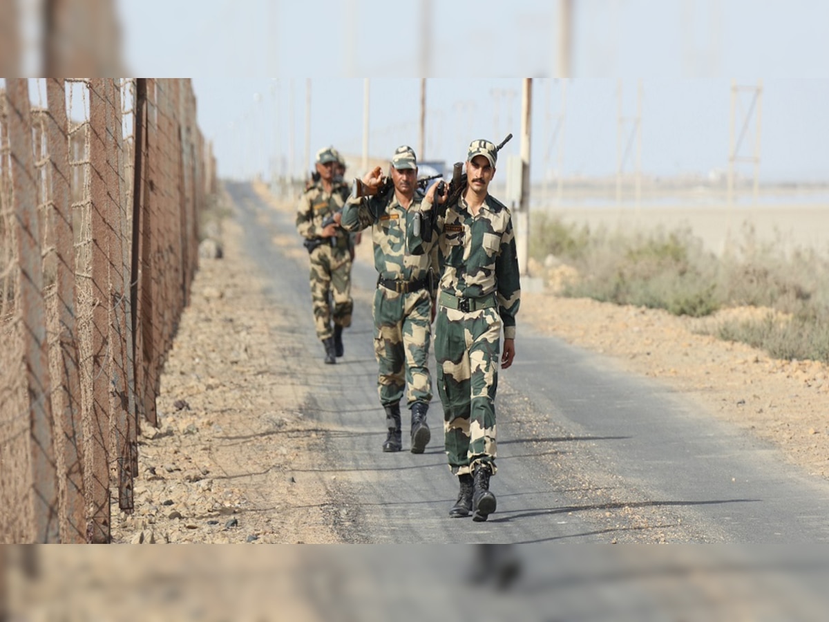 BSF Recruitment 2021: 10वी -12 वी पास उमेदवारांसाठी बीएसएफमध्ये नोकरीची संधी  title=