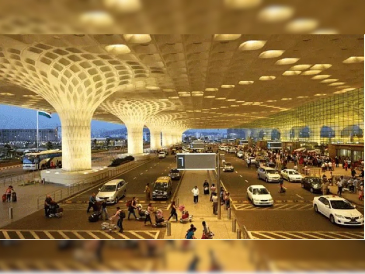 BREAKING : 'मुंबई आंतरराष्ट्रीय विमानतळाचं मुख्यालय मुंबईतच राहणार', अदानी समुहाचं स्पष्टीकरण title=