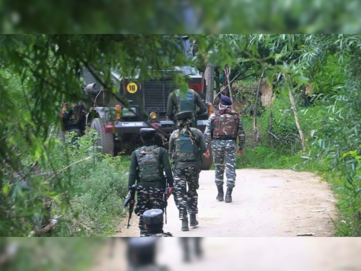 Jammu Kashmir: चकमकीत भारतीय जवानांकडून 1 दहशतवादी ठार; शोध मोहिम सुरू  title=