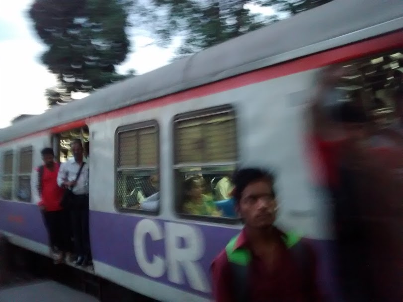 Mumbai local train travel pass Railway TC Corona Vaccination Certificate - Vimarsana News