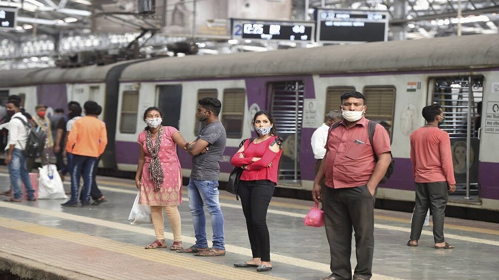 Those who have completed 1 dose of Corona vaccine are also likely be to allowed to travel by Mumbai local train - Vimarsana News