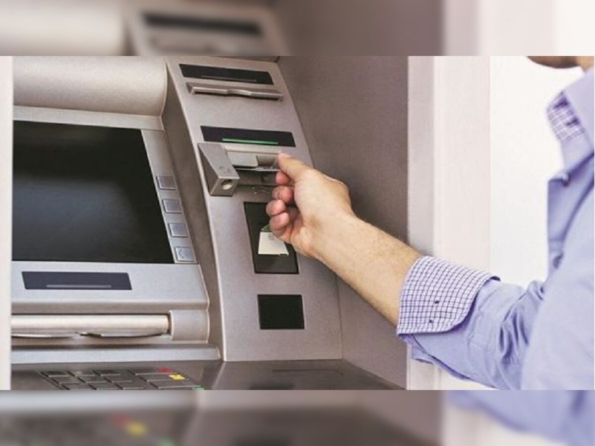 ATMमधून कॅश निघत नसेल, तर बँकेला 10 हजारांचा दंड...RBIचा मोठा निर्णय title=