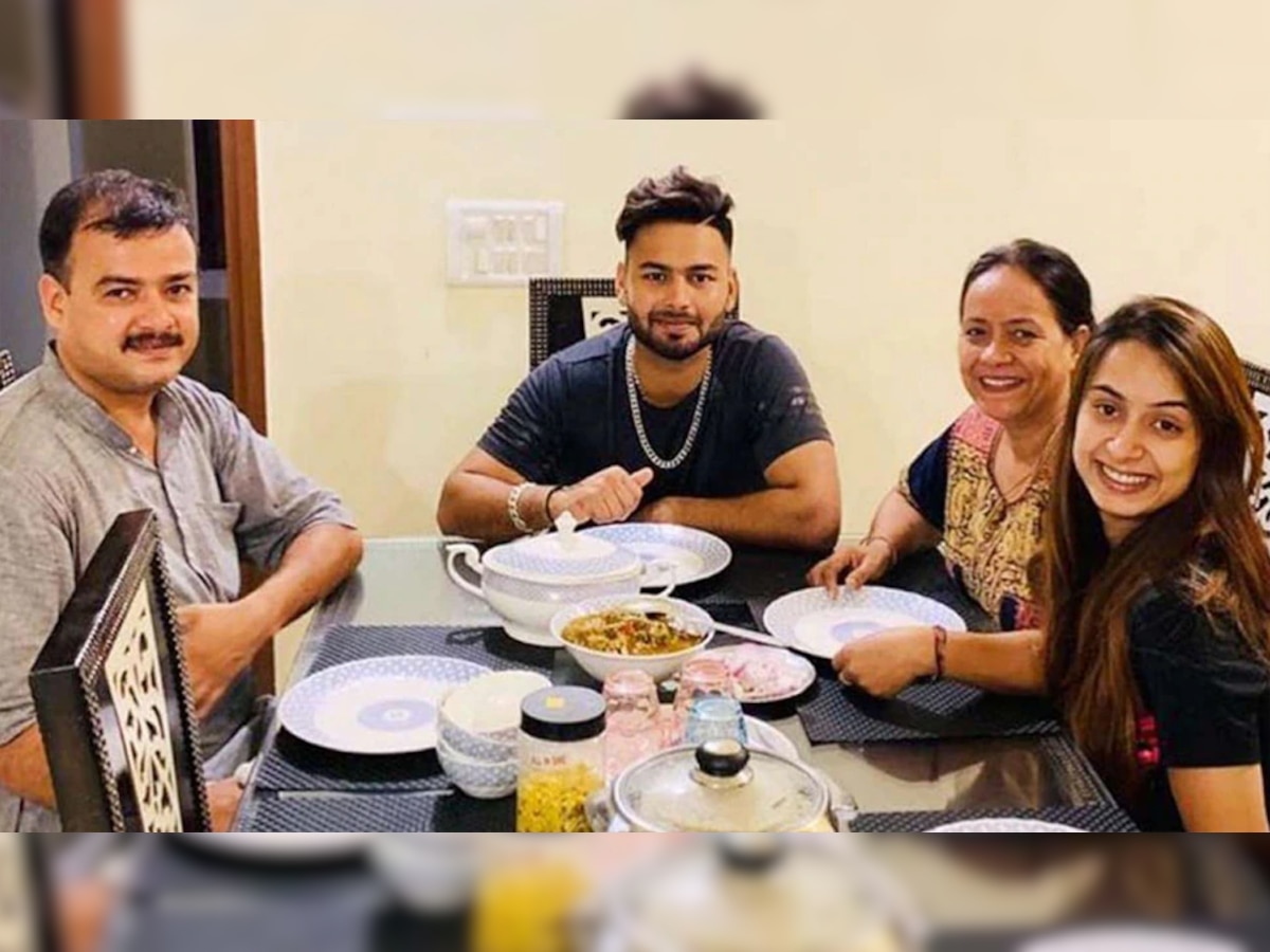 लहान वयातच Rishabh Pant ची कमाल; पाहा त्याच्या अलिशान घराचे INSIDE PICS title=