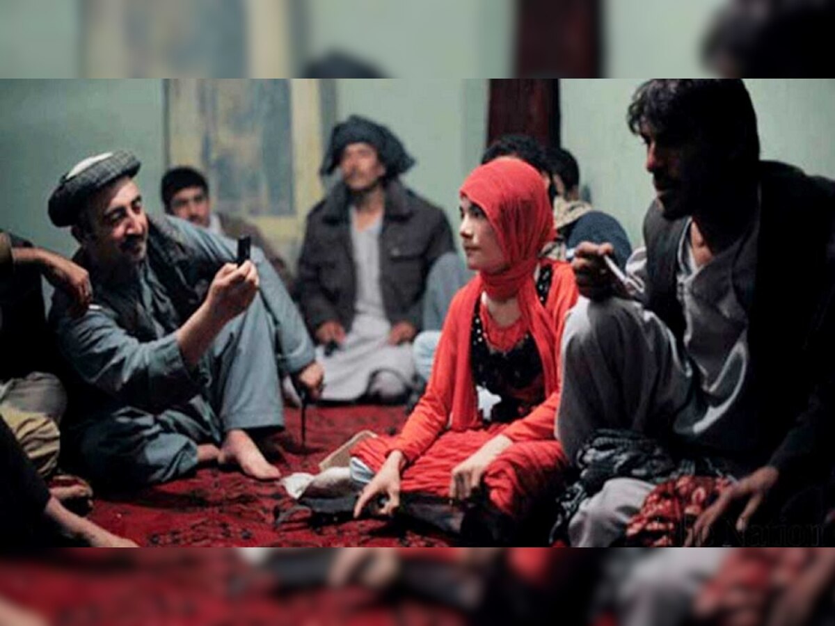अफगाणिस्तानातील ‘बच्चा बाजी’ परंपरा काय आहे? ज्यामध्ये लहान मुलं करतात घृणास्पद काम title=