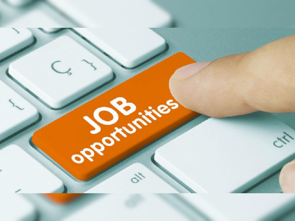 ISRO Job Notification | 10 वी पास उमेदवारांसाठी नोकरीची सुवर्ण संधी; 63 हजार रुपये महिना पगार title=