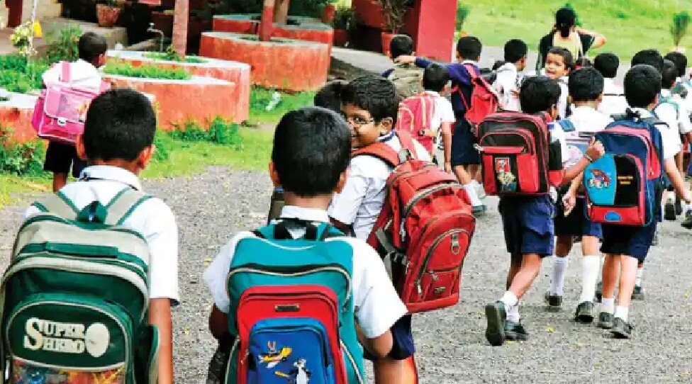 Health Minister Rajesh Tope's pledge to start schools in the state - Vimarsana News