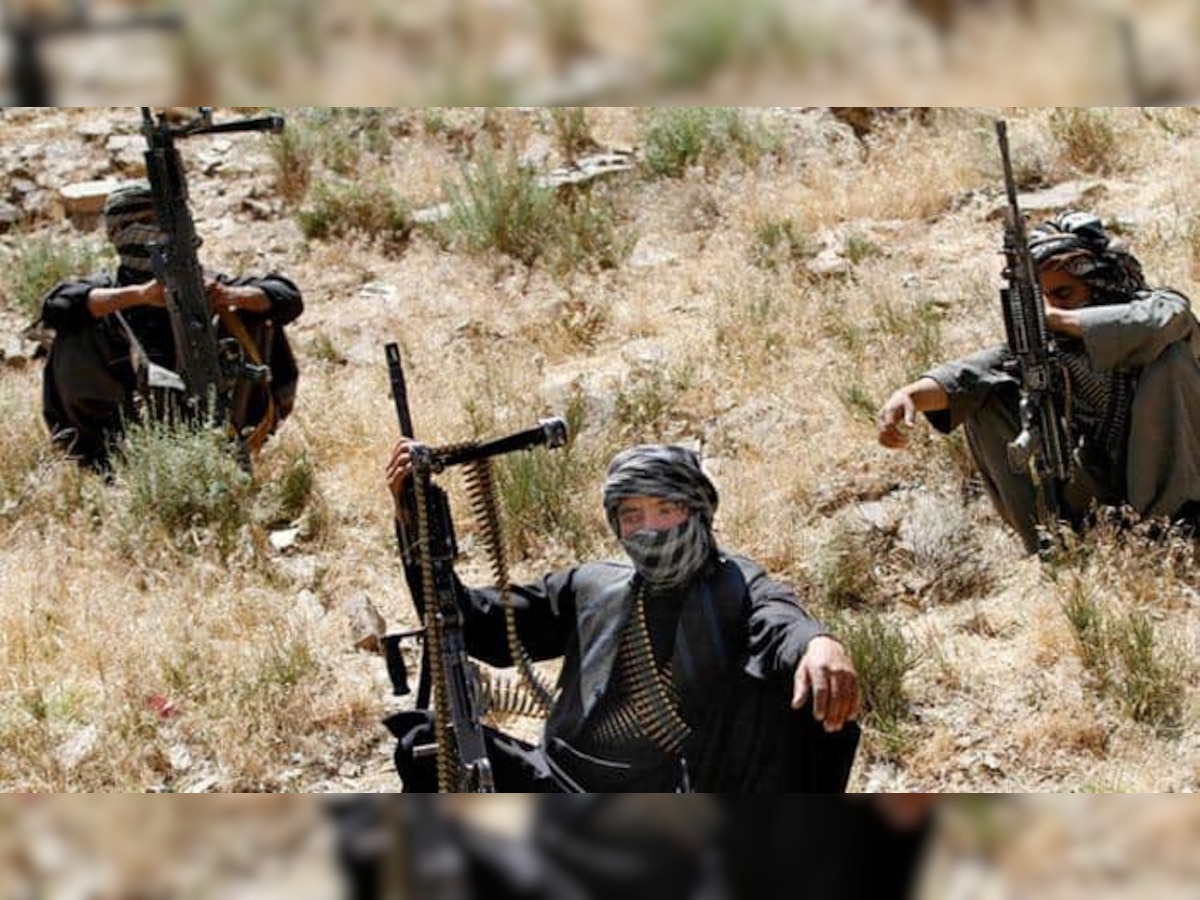 काश्मीरात मोठ्या दहशतवादी हल्ल्याचा कट, ISIS ला पाकिस्तान पुरवणार हत्यारं title=