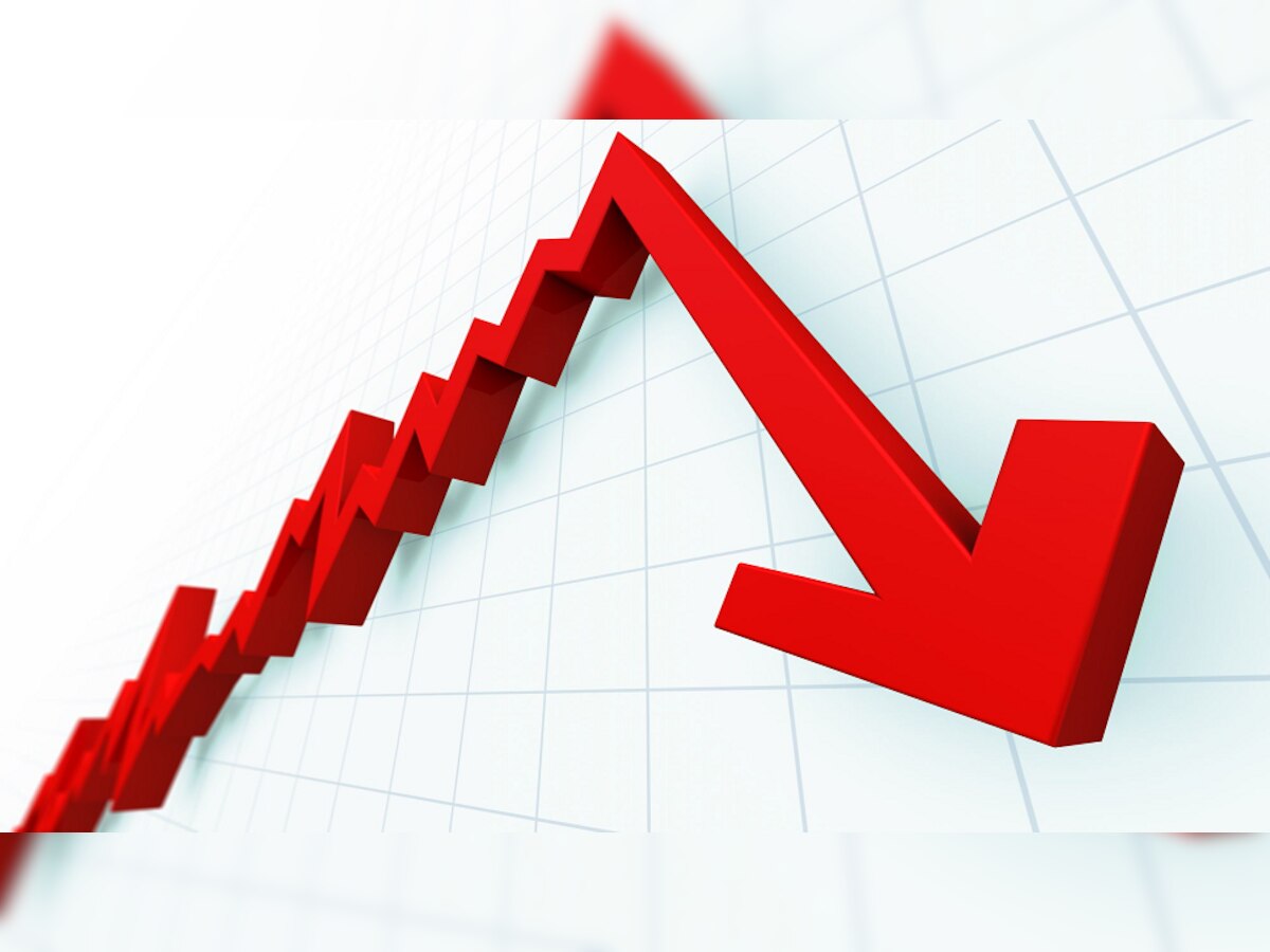 BSE NSE News | बाजारात पुढील काही महिन्यात 10 टक्क्यांपर्यंत घसरणीची शक्यता; तज्ज्ञांचं मत title=