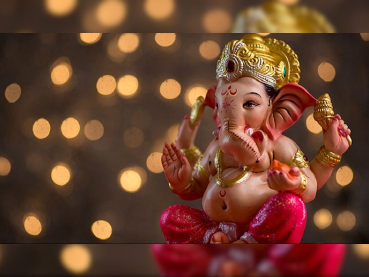  Ganesh Chaturthi 2021 : दरवर्षी गणेश चतुर्थीला घरी का विराजमान होतात बाप्पा?  title=