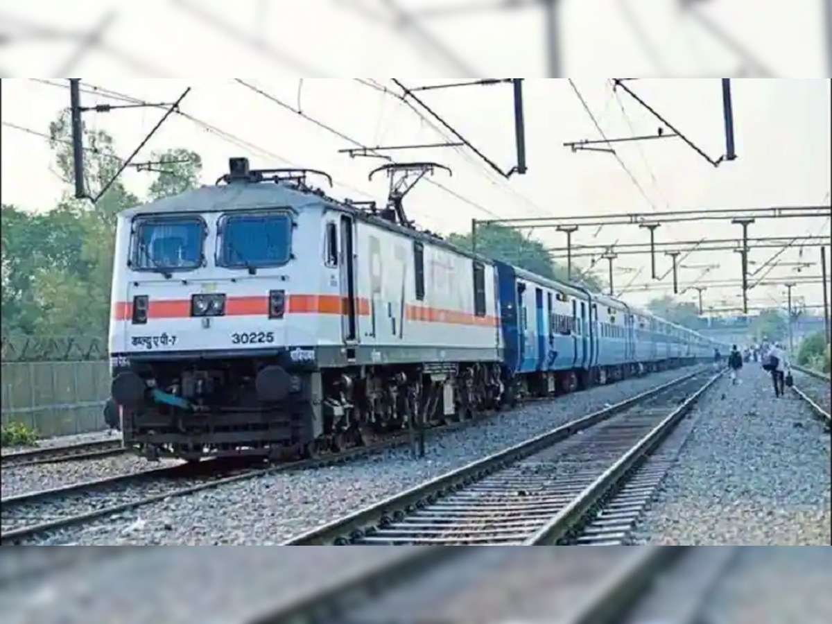 Railway Jobs | 10 वी पास असलेल्यांसाठी रेल्वेत 339 पदासांठी भरती, जाणून घ्या सविस्तर title=