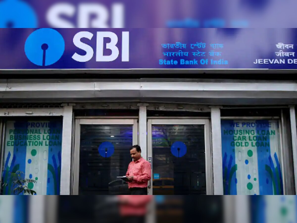 SBI ग्राहकांसाठी अलर्ट! इतके तास बंद रहाणार बँकेच्या सेवा, कारण आणि वेळ माहित करुन घ्या title=