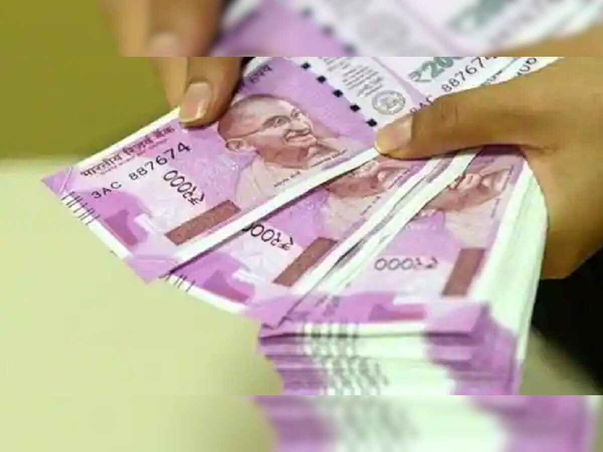 सरकारच्या 'या' योजनेत 420 रुपये पैसे गुंतवा आणि विना रिस्क महिन्याला 10 हजार रुपये मिळवा title=
