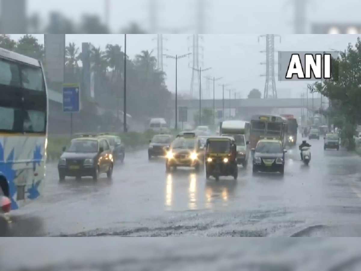  Mumbai rains : मुंबईत सकाळी जोरदार पाऊस title=