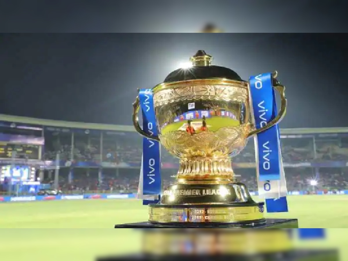 IPL 2021 : आयपीएलच्या इतिहासात पहिल्यांदाच घडणार 'असं', BCCI ने घेतला मोठा निर्णय title=
