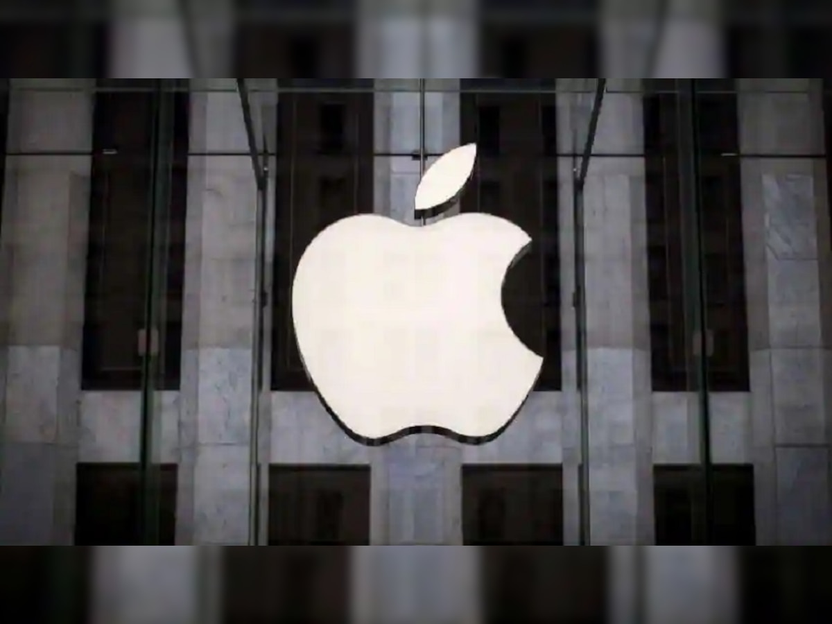 Apple च्या iPhone विरोधात खटला दाखल; कोणी केली iPhone ची तक्रार? जाणून घ्या प्रकरण title=