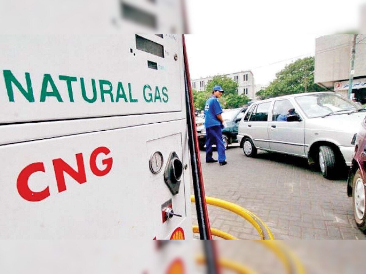 CNG Price Hike | महागाईचा भडका : पेट्रोल-डिझेलनंतर सीएनजीच्या दरात मोठी वाढ title=