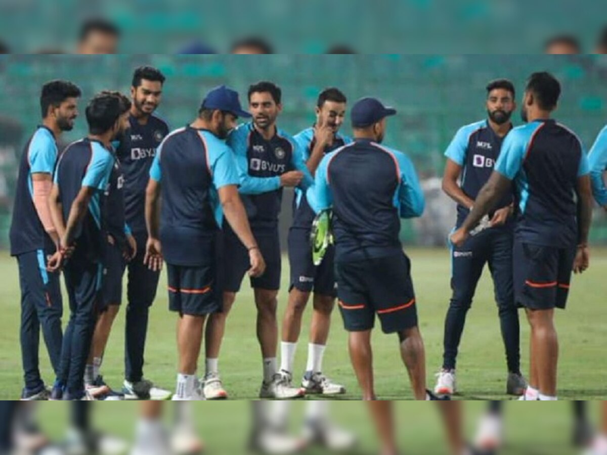 IND vs NZ: शाहरूखच्या टीमचा धडाकेबाज फलंदाज करणार आंतरराष्ट्रीय क्रिकेटमध्ये पदार्पण title=