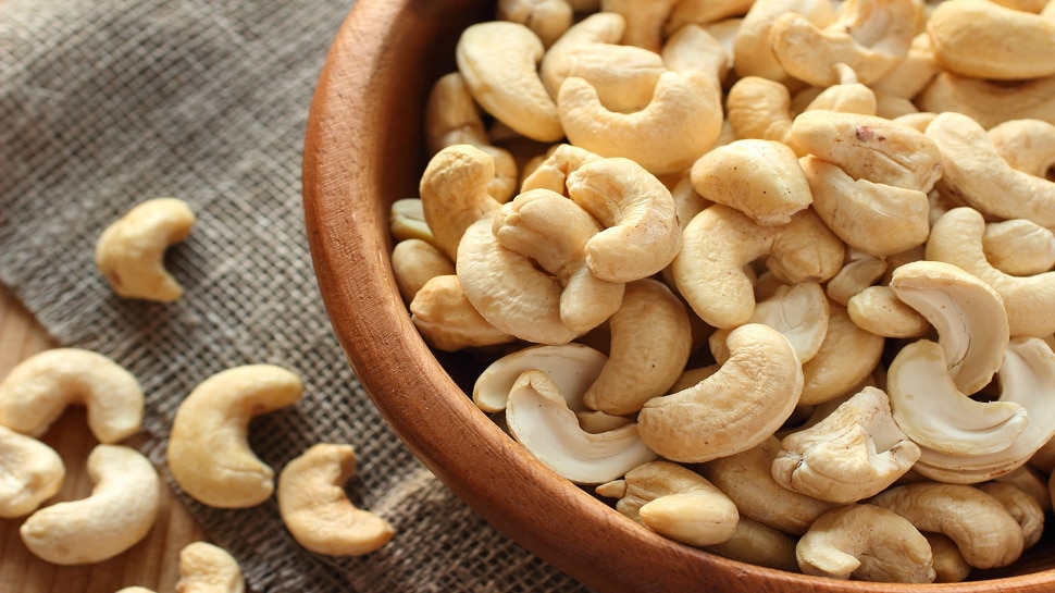 cashew-side-effects-do-not-eat-cashew-if-you-having-these-types-of