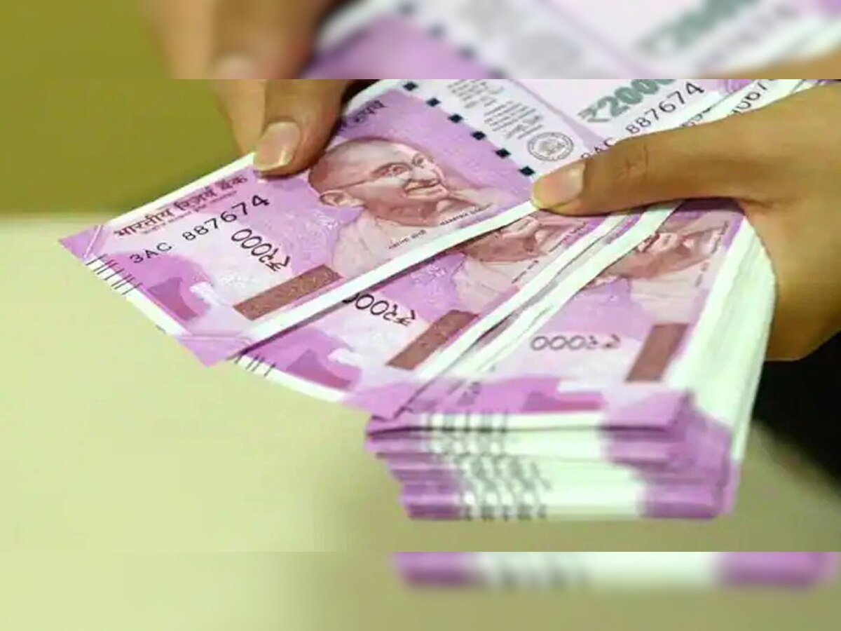 तुमच्या बँक खात्यात पैसे नसले तरी तुम्हाला 10 हजार रुपये मिळतील; पाहा कसे ते? title=
