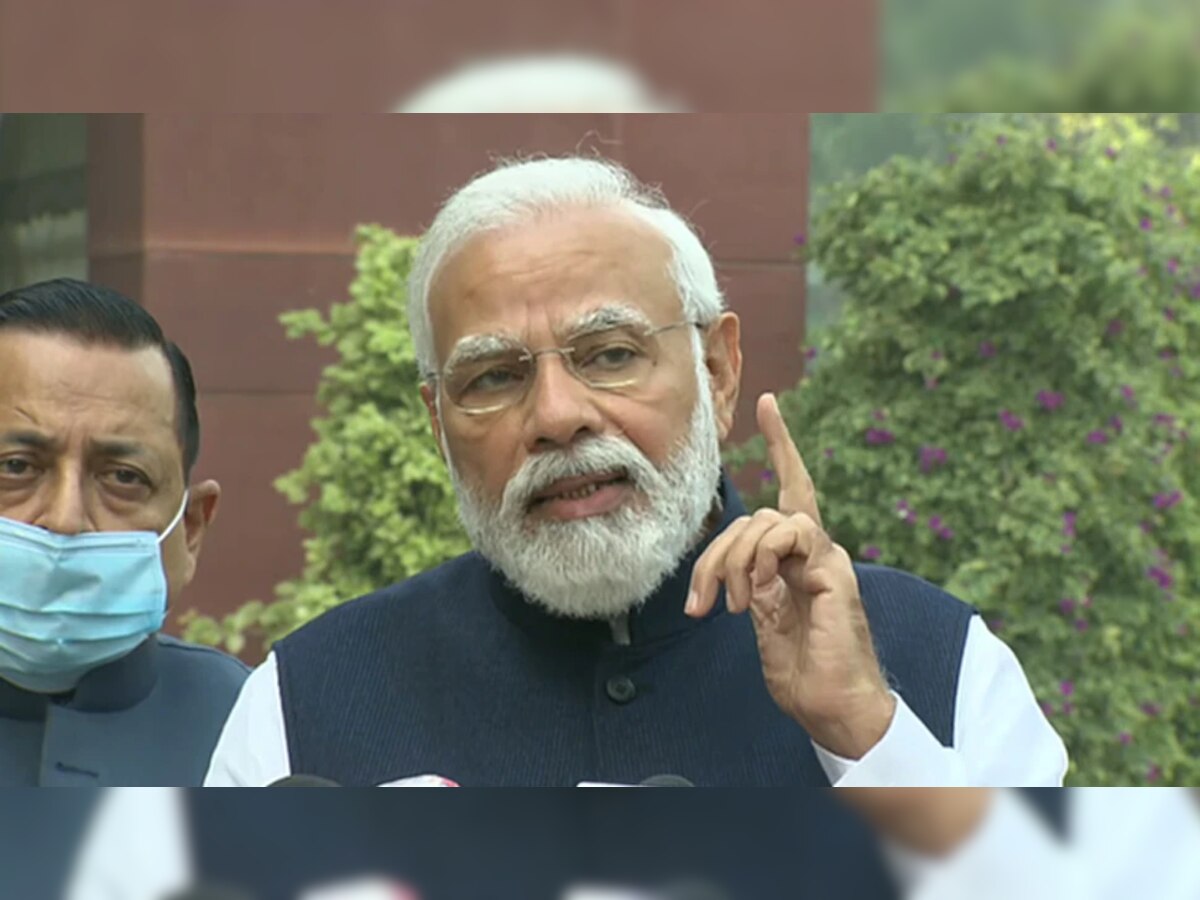 Parliament Session Live: PM मोदींचं विरोधी पक्षांना आवाहन, म्हणाले सरकार प्रत्येक प्रश्नाचे उत्तर देईल title=