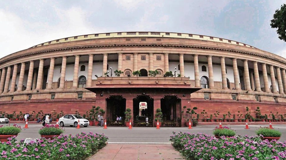 Parliament Live Update : कृषी कायदा मागे घेण्याचं विधेयक दोन्ही सभागृहात मंजूर, राहुल गांधींनी उपस्थित केले प्रश्न