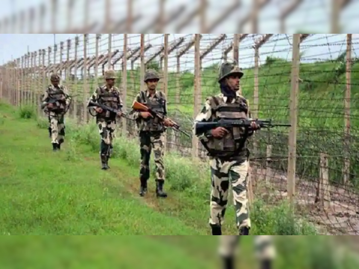 BSF Recruitment 2021 : BSF मध्ये नोकरीची संधी, जाणून घ्या पात्रता आणि वयोमर्यादासह संपूर्ण माहिती title=