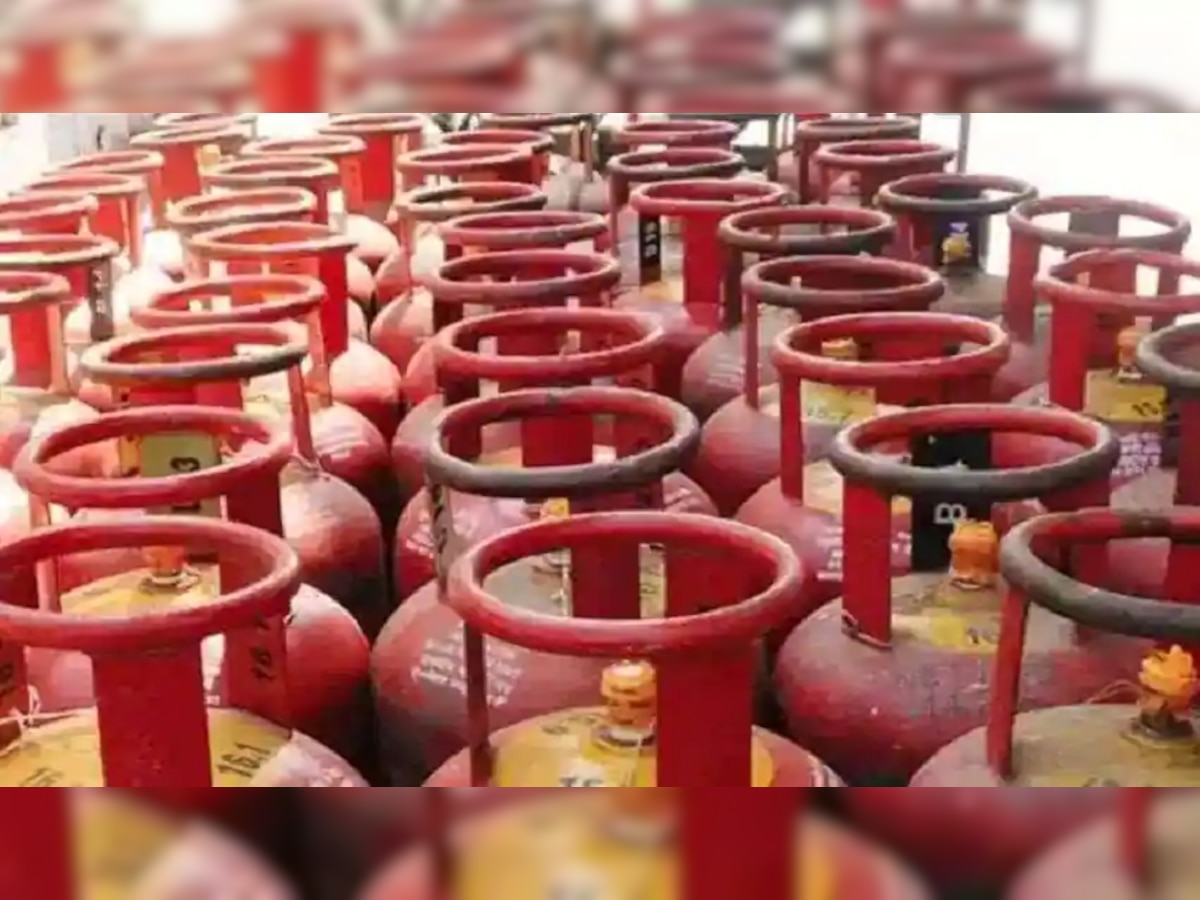 LPG Subsidy: एलपीजी सिलिंडरवर मिळतेय सबसिडी, तुम्हाला मिळाली का? असे करा चेक title=