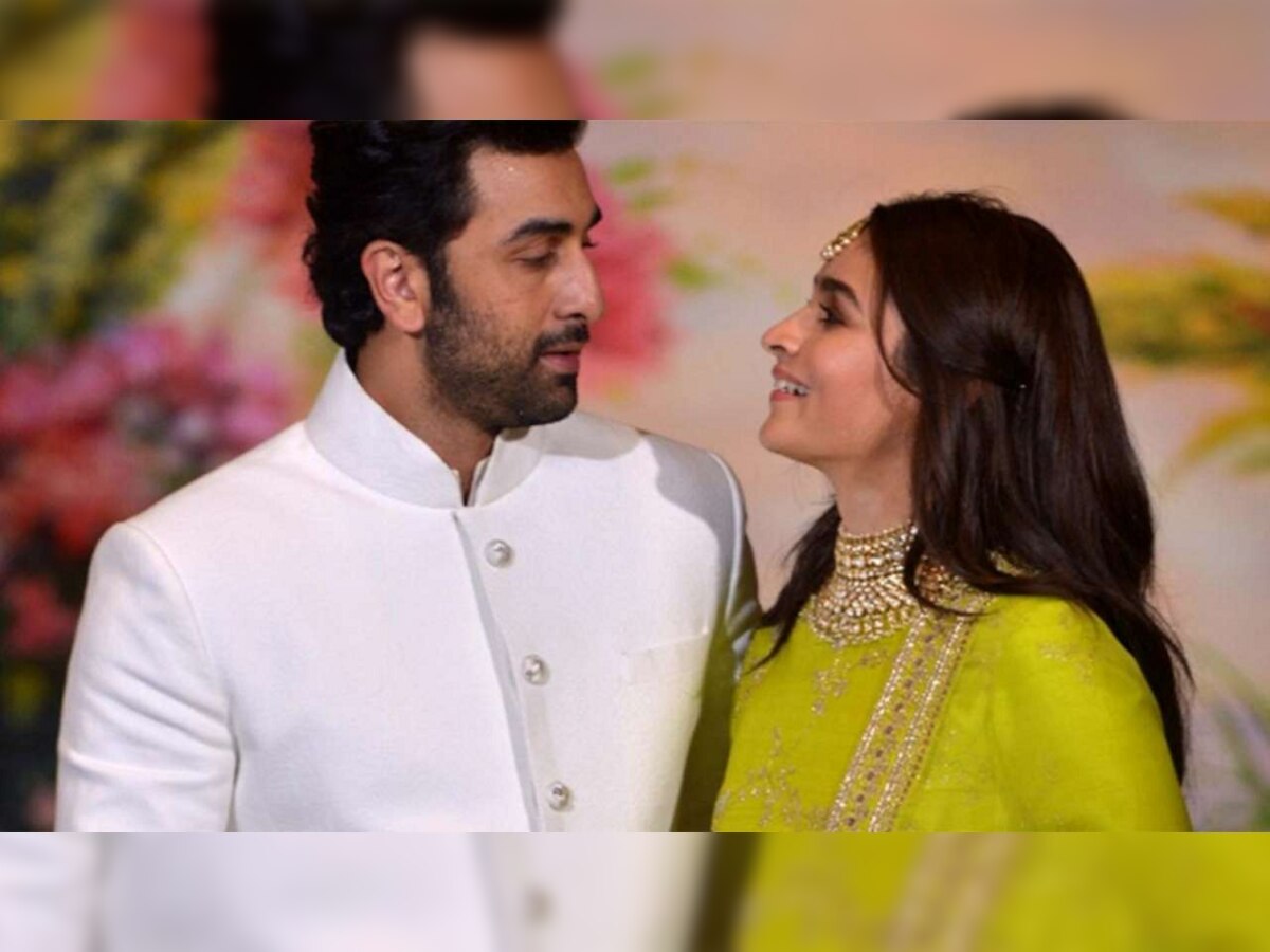 Ranbir Kapoor ने Alia Bhatt ला विचारलं, 'हमारी शादी कब होगी?' title=