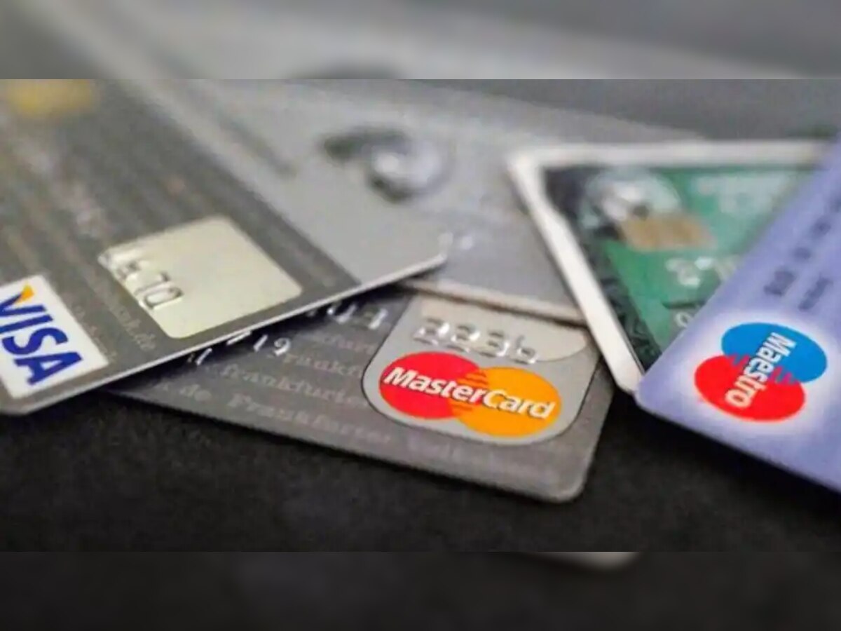 New Credit Card Rule | डेबिट- क्रेडिट कार्ड वापरकर्त्यांसाठी महत्वाची बातमी; 1 जानेवारीपासून नवीन नियम title=