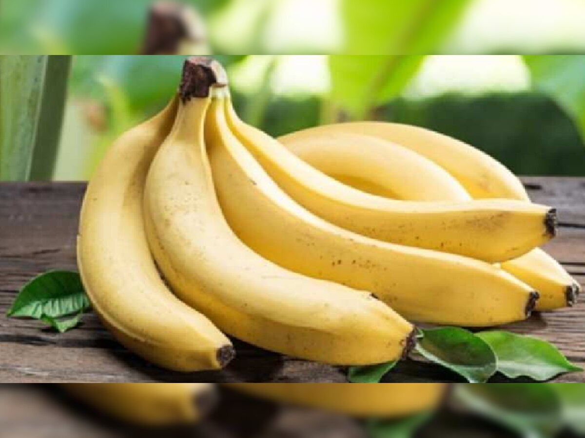 महिलांनी रोज 2 केळी खाल्ल्यास 'या' 5 त्रासांपासून मिळेल सुटका title=