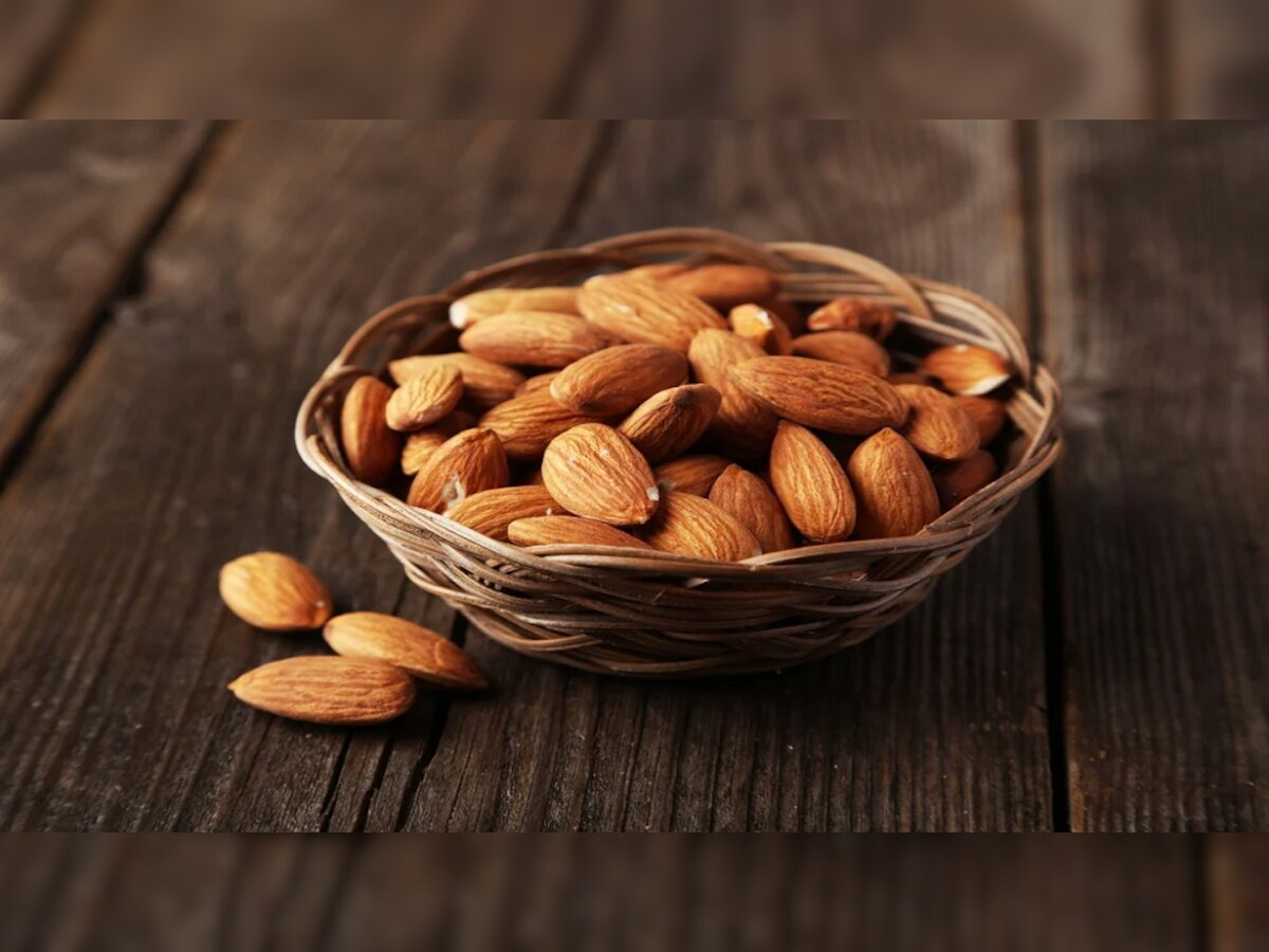 Side Effects Of Almond : दररोज बदाम खाण्याची सवय आहे, त्यामुळे होणारे नुकसान एकदा जाणून घ्या! title=