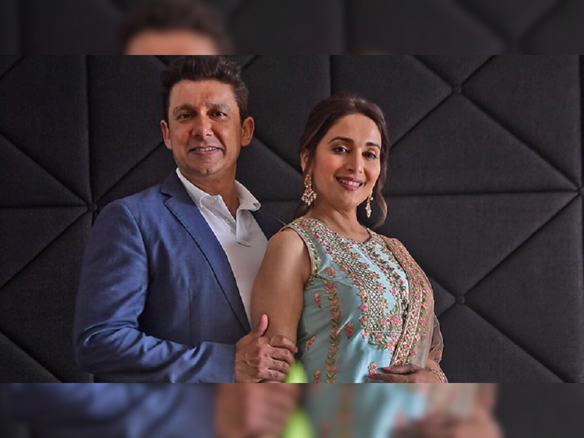 या कारणामुळे Madhuri Dixit ने कोणत्याही बॉलिवूड अभिनेत्याशी केलं नाही लग्न; अभिनेत्रीने सांगितलं मोठं कारण title=