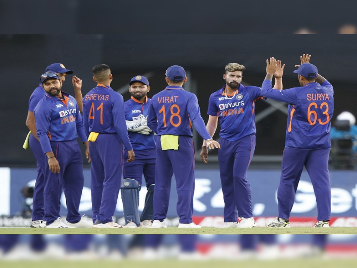 IND vs WI | टीम इंडियाला मोठा धक्का, टी 20 सीरिजमधून 2 स्टार खेळाडू बाहेर title=