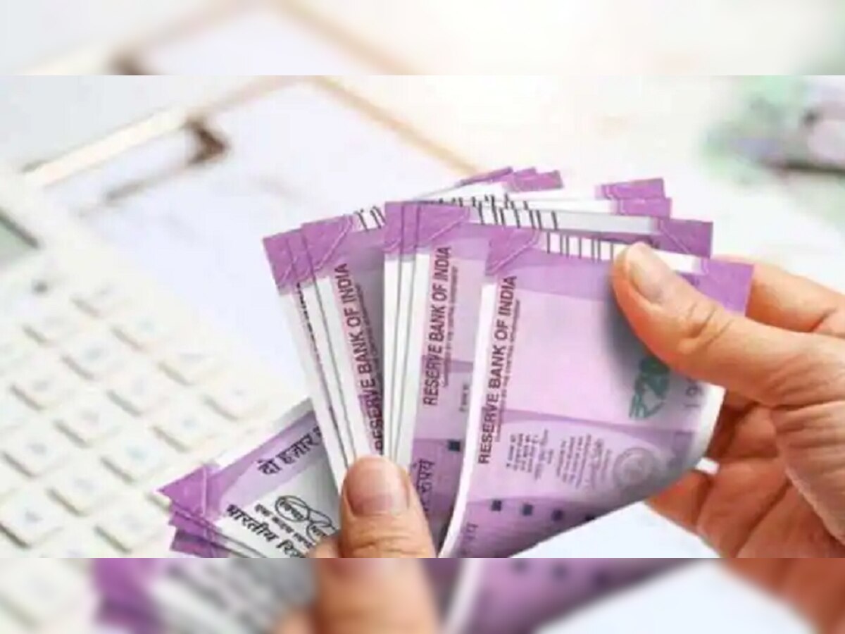 Loan : एक लाख रुपयांच्या वैयक्तिक कर्जावर किती EMI बसतो? जाणून घ्या माहिती title=