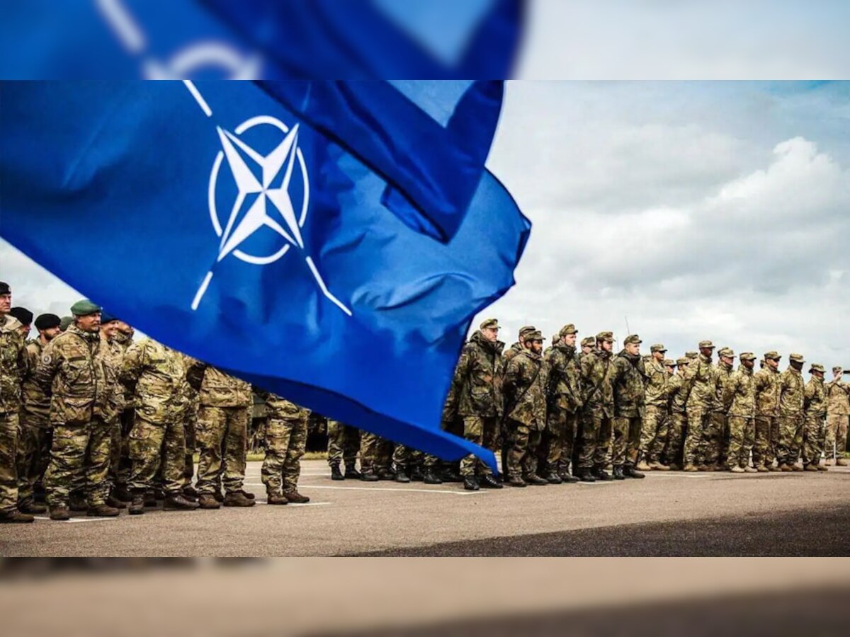 Ukraine Russia युद्धात NATO ची एन्ट्री, 30 देशांच्या रिस्पॉन्स फोर्सला केलं अॅक्टिव्ह title=