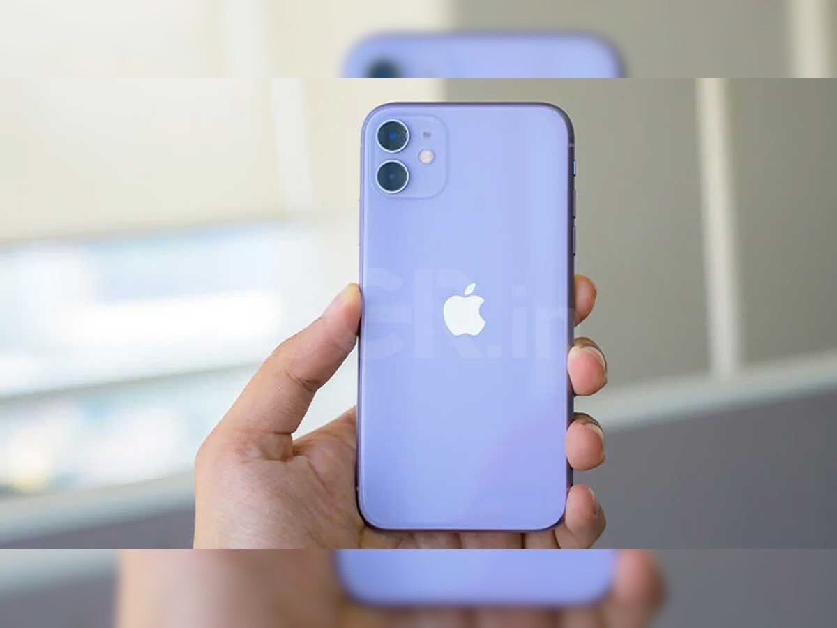 Apple iPhone 11 आणि  iPhone 12 खरेदी करण्याची संधी, दोन्ही फोनवर सुरुये ऑफर title=