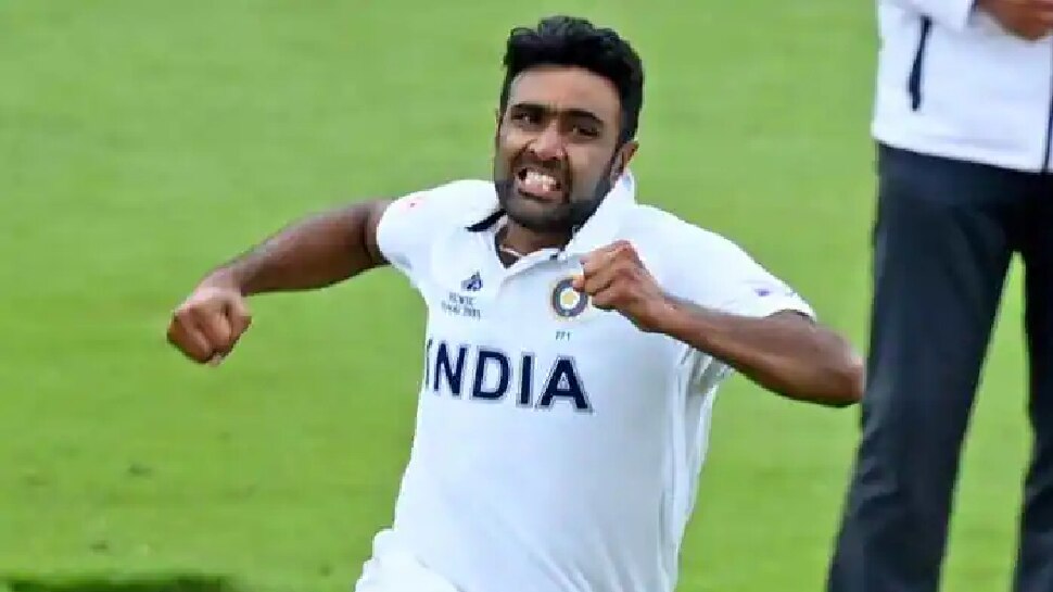 Ravichandran Ashwin च्या फिरकीची जादू, विश्वविजेत्या कर्णधाराचा विक्रम टाकला मागे