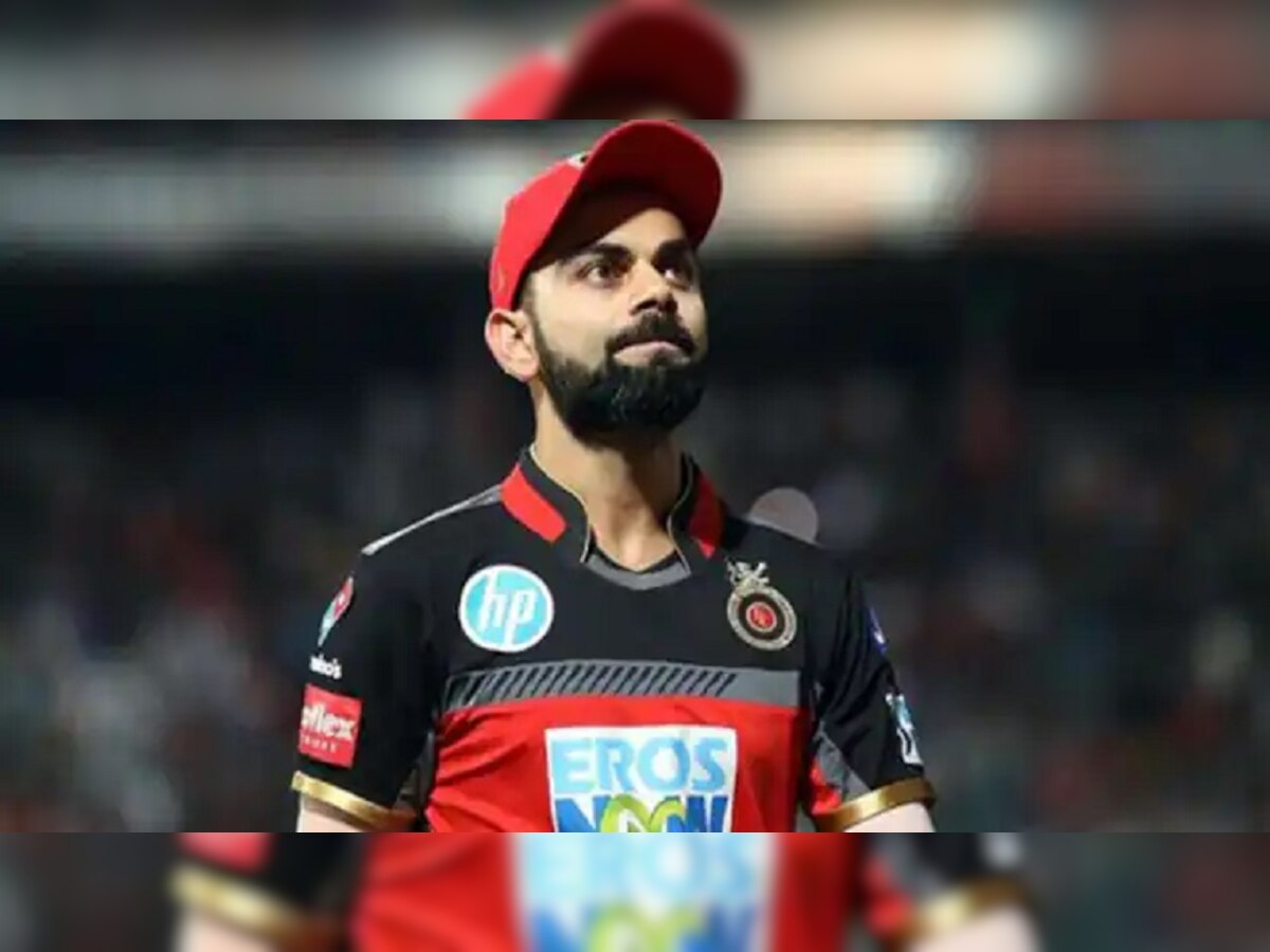 'RCB ने विराट कोहलीला पुन्हा कर्णधार करू नये' title=