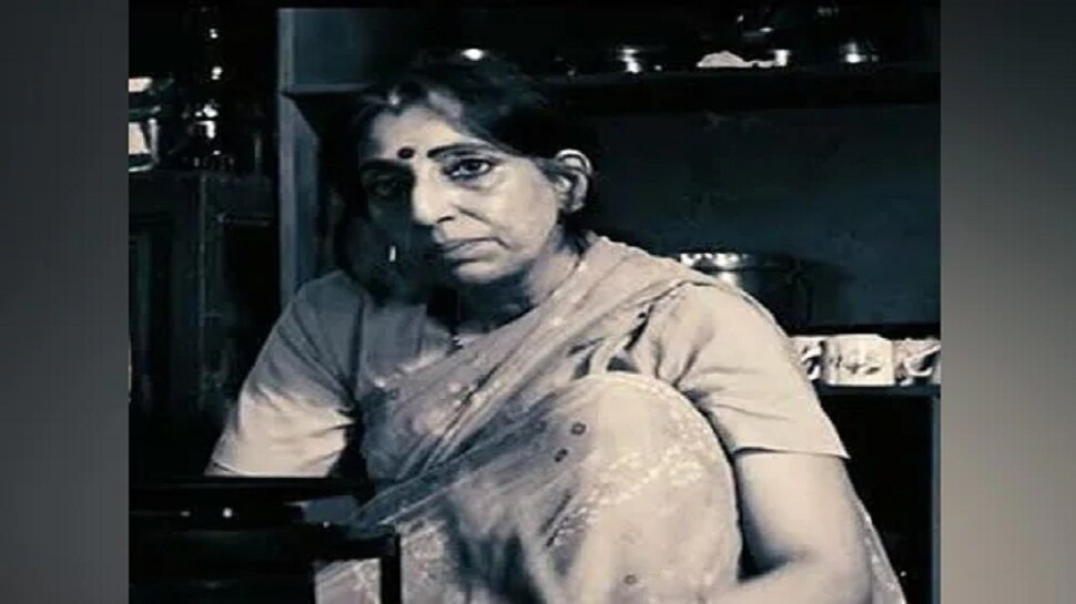 Amardeep Jha real daughter became the mother of 'Raju Rastogi' in '3 ...
