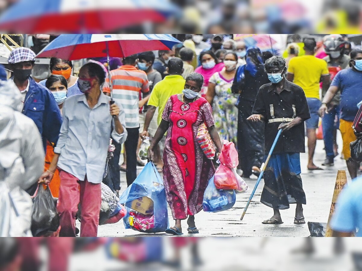 श्रीलंकेमागोमाग भारताशेजारील 'हा' देश आर्थिक संकटात, आता पुढचा नंबर कुणाचा  title=