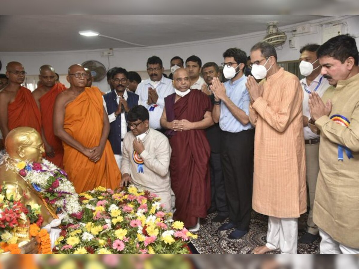 Babasaheb Ambedkar यांच्या 131 व्या जयंती राज्यभर उत्साह; मुख्यमंत्र्यासह दिग्गजांचे अभिवादन title=