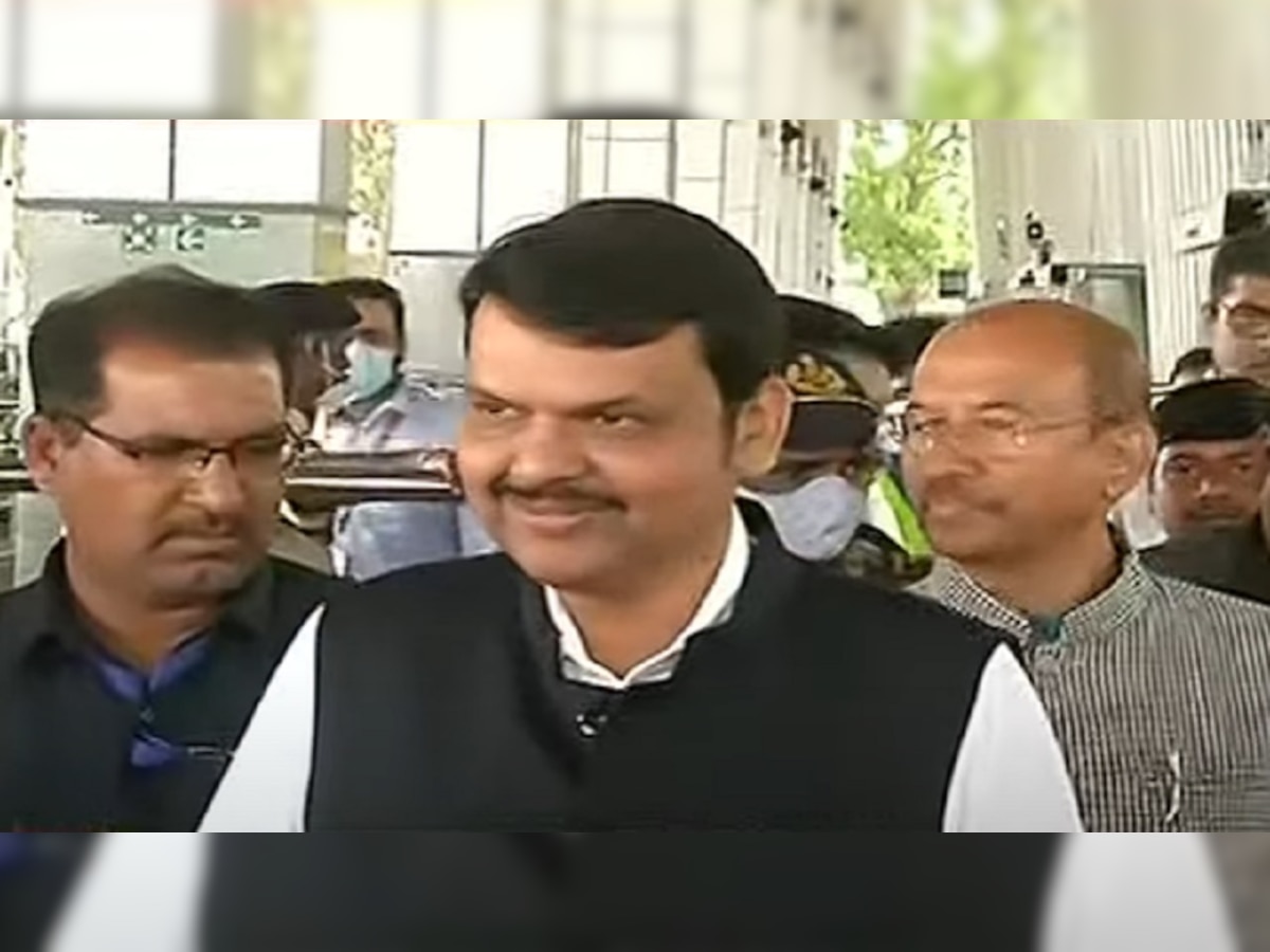 Devendra fadnavis  तर.. पोलिसांचीही पोलखोल करू... का म्हणाले असं देवेंद्र फडणवीस? title=