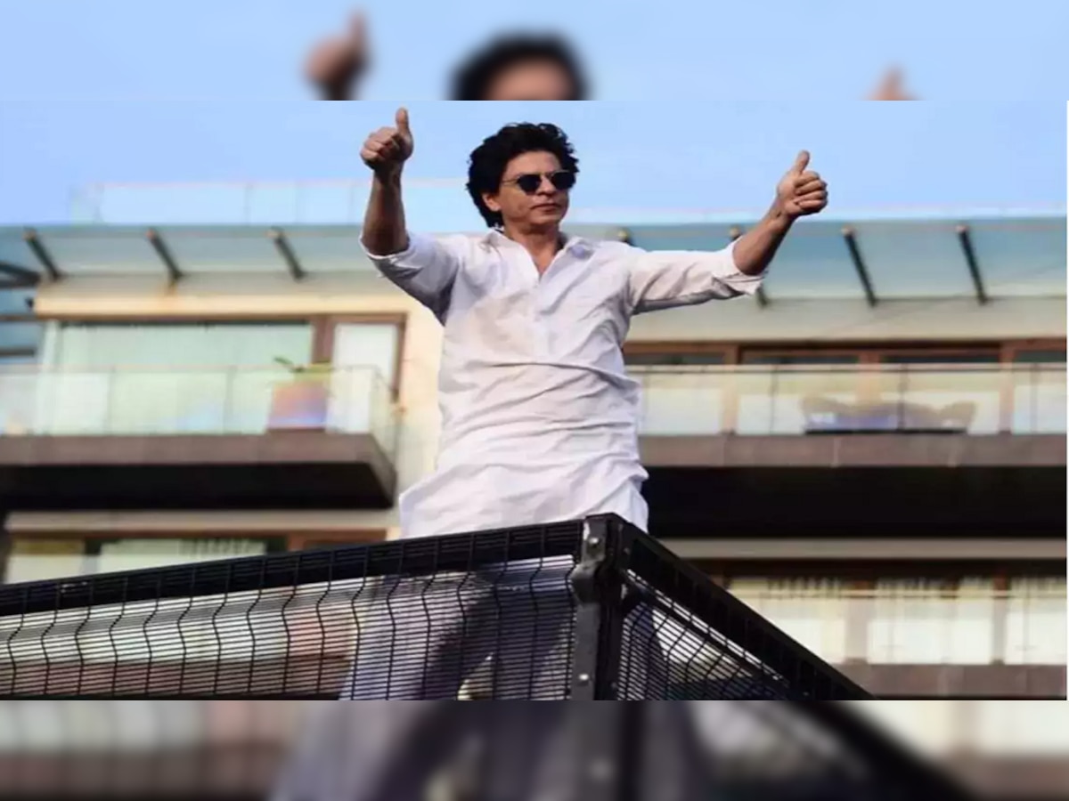 Shah Rukh Khan च्या 'मन्नत'मध्ये झाला मोठा बदल, बनलाय 'राष्ट्रीय विषय' title=