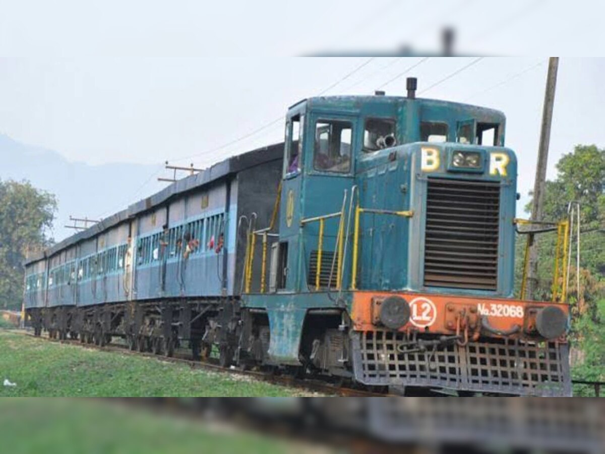 भारतातील अशी एकमेव ट्रेन ज्यामधून तुम्ही फ्री प्रवास करु शकता title=