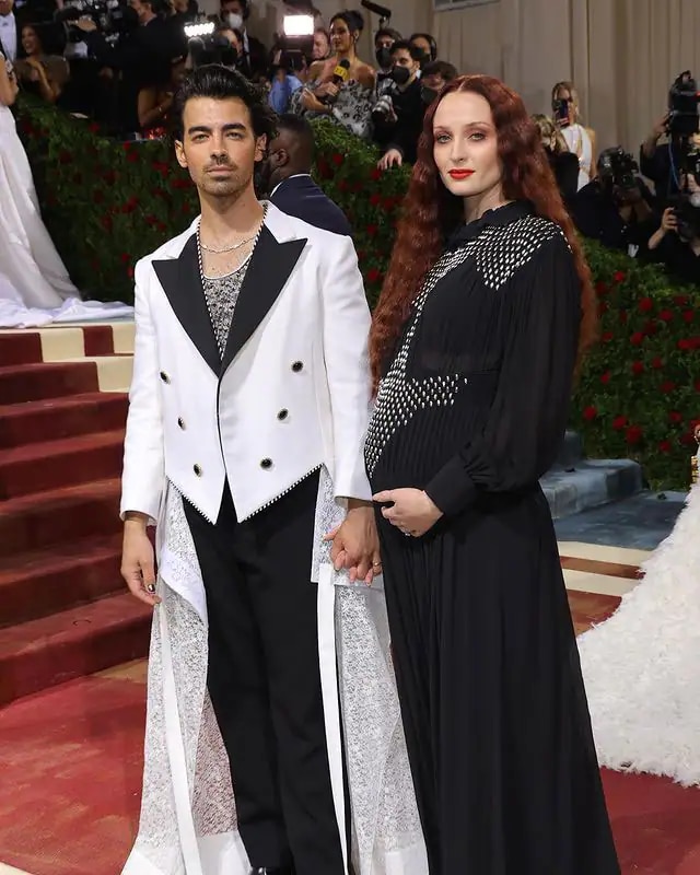 Preggers Sophie Turner आणि Joe Jonas