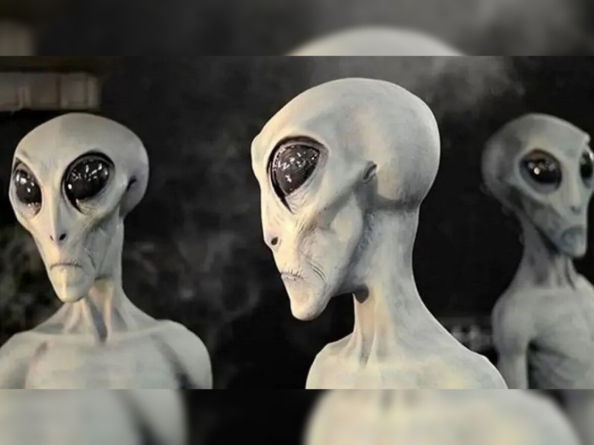 पृथ्वीवरील मानवाचे न्यूड फोटो पाहून Aliens करतील कॉन्टॅक्ट; NASA चा मास्टर प्लॅन  title=