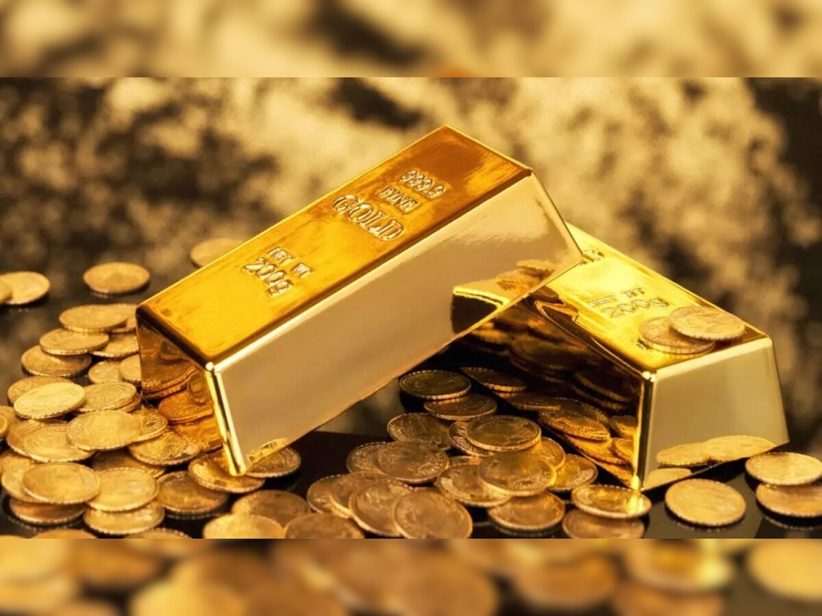 Gold Price Today | सोन्याच्या किंमतीत तब्बल 1500 रुपयांची मोठी घसरण; जाणून घ्या आजचे दर title=