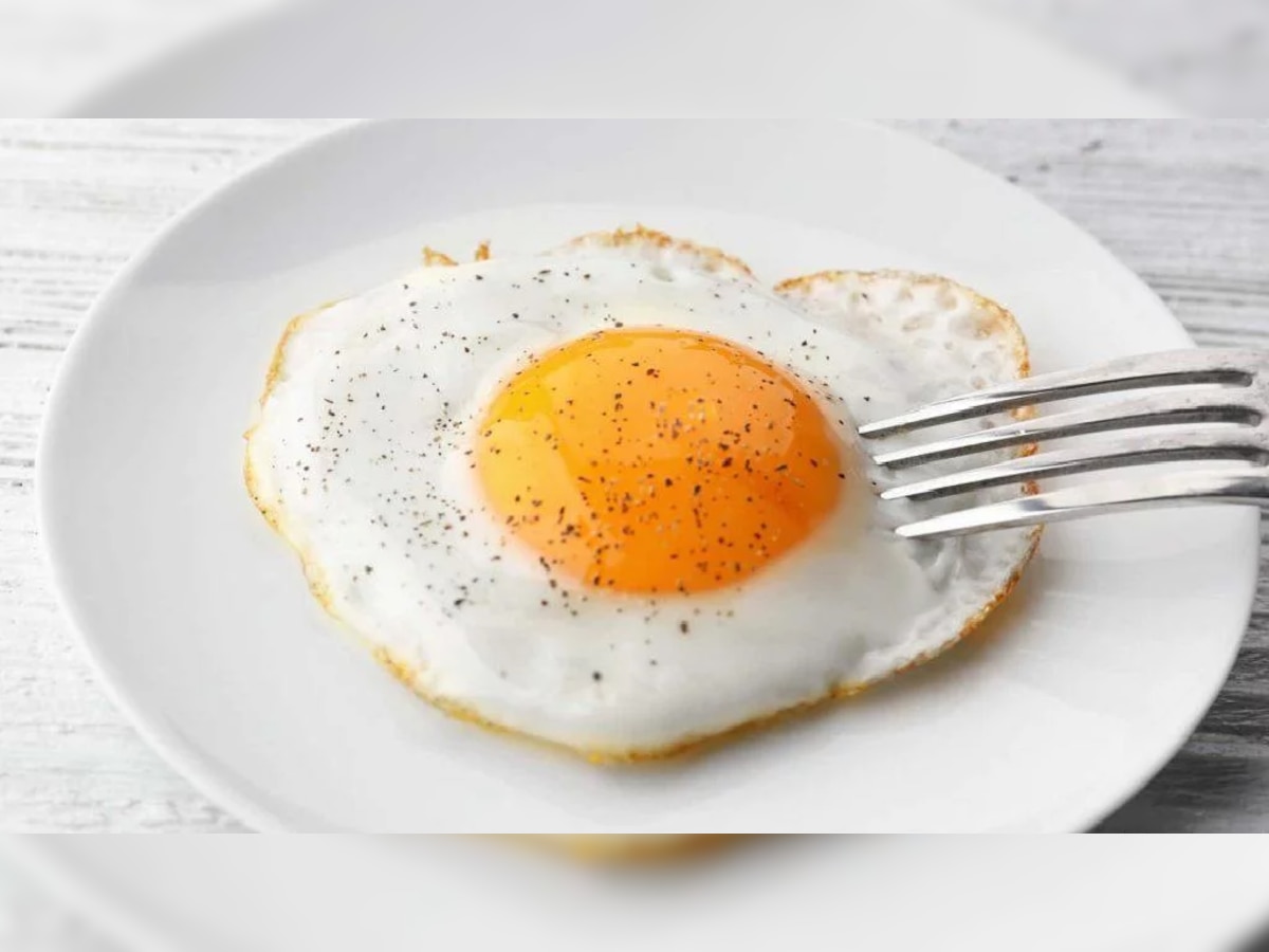 उन्हाळ्याच्या दिवसात अंडं खाणं फायदेशीर की अपायकारक? पाहा सत्य! title=