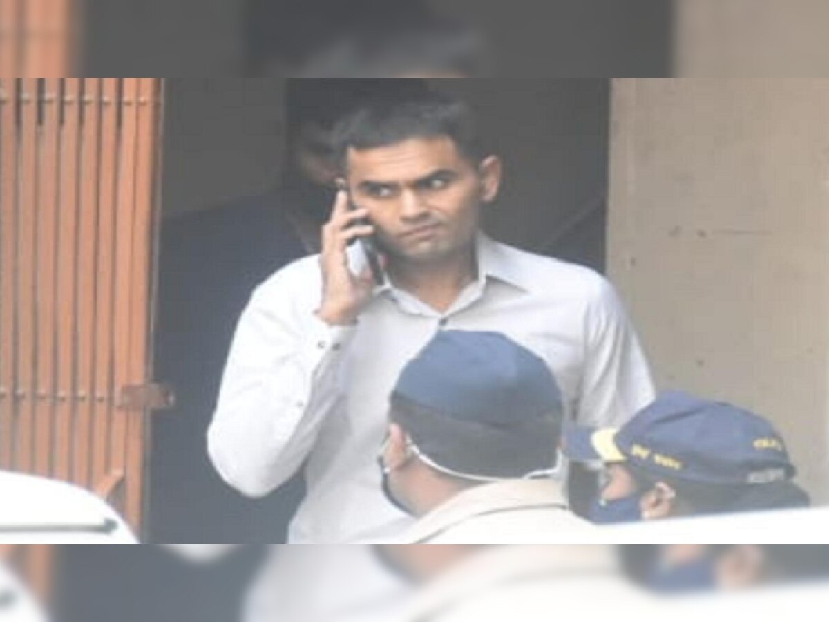 Mumbai Drugs Case: आर्यन खानला क्लीन चिट, समीर वानखेडेंची पहिली प्रतिक्रिया, म्हणतात सॉरी... title=